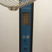 Load image into Gallery viewer, 16 inch BLDC Motor Solar Powered Solar Fan 12V DC Stand Fan Pedestal Floor Fan