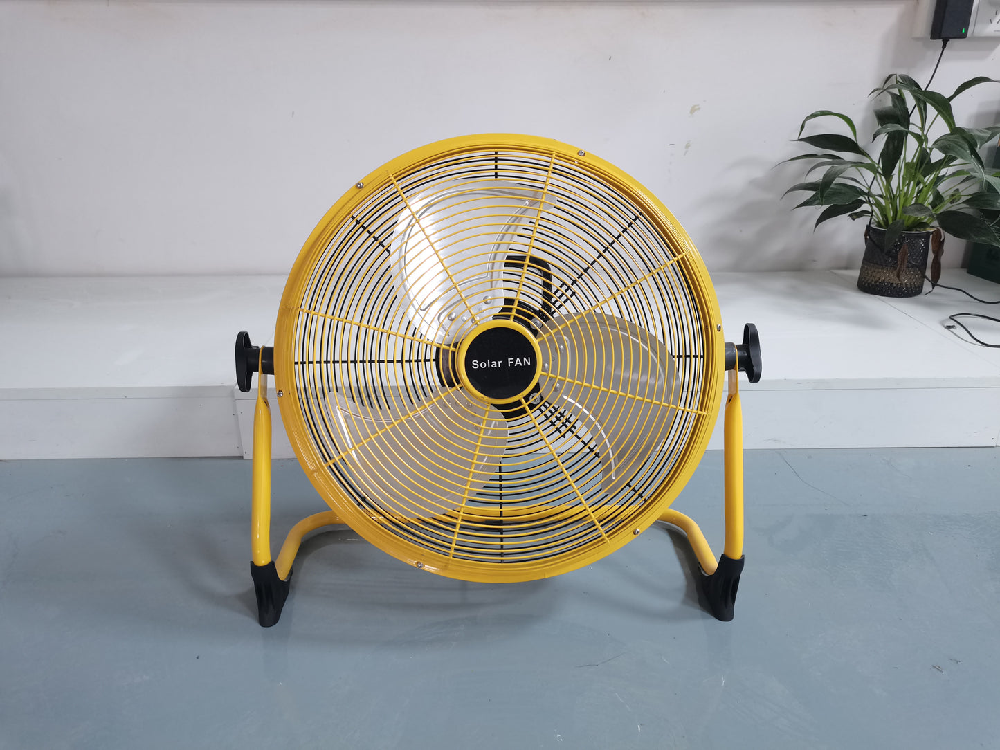 12"-16" Smart Rechargeable Fan | 12-Speed, LED Display & 31200mAh Battery | Jumbo