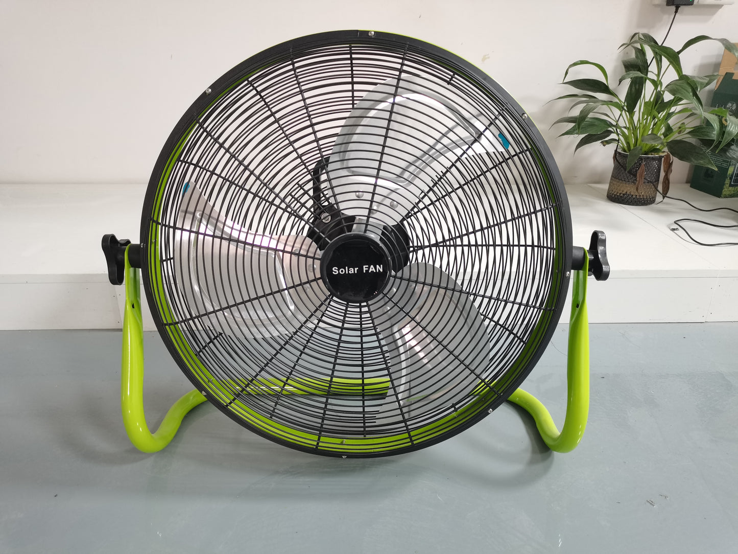 12"-16" Smart Rechargeable Fan | 12-Speed, LED Display & 31200mAh Battery | Jumbo